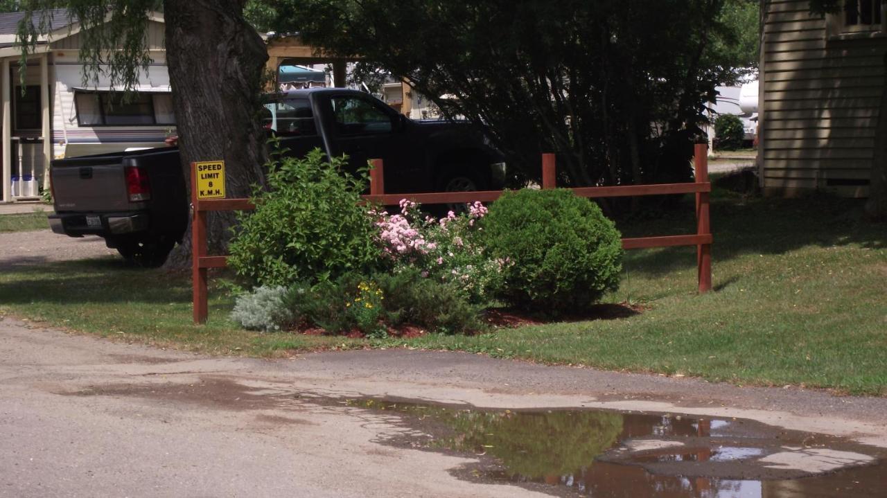 Orchard Queen Motel & Rv Park Middleton Екстериор снимка