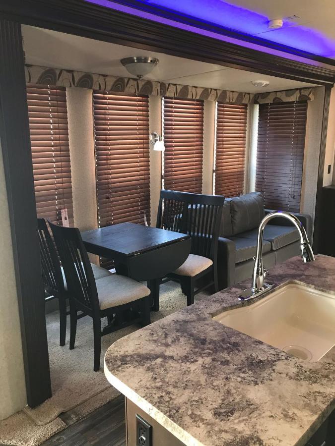 Orchard Queen Motel & Rv Park Middleton Екстериор снимка