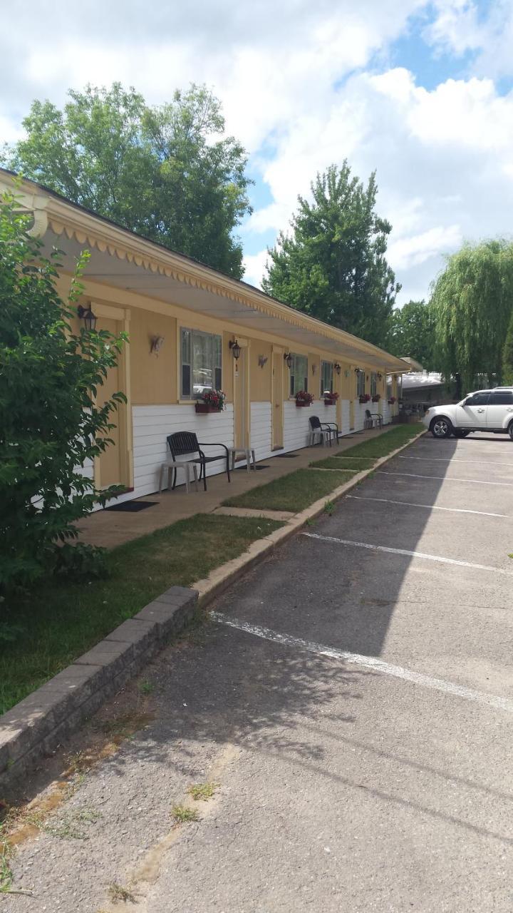 Orchard Queen Motel & Rv Park Middleton Екстериор снимка